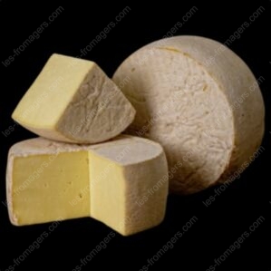 Fromage Tome de Rilhac croutÃ©e plusieurs format de coupe